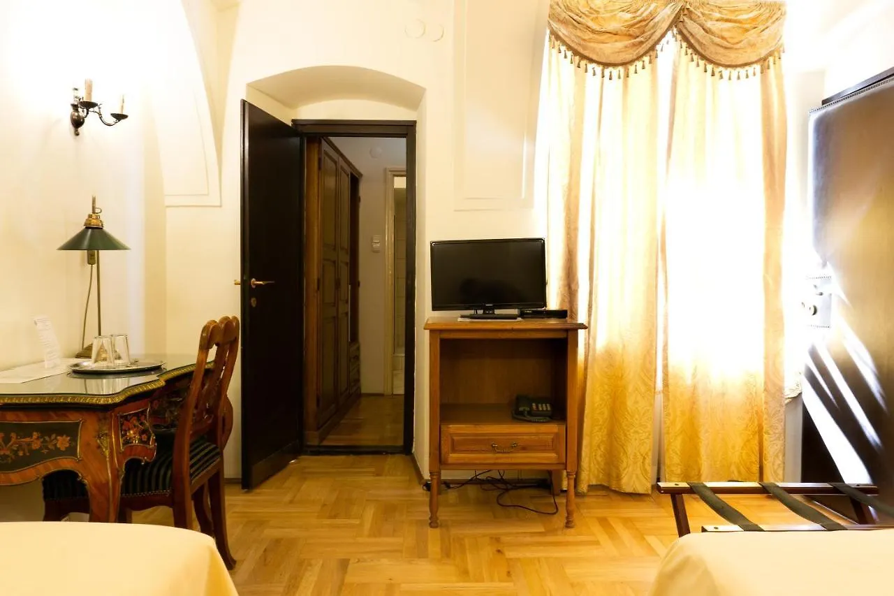 Hotel Monarchy Residence Budapest