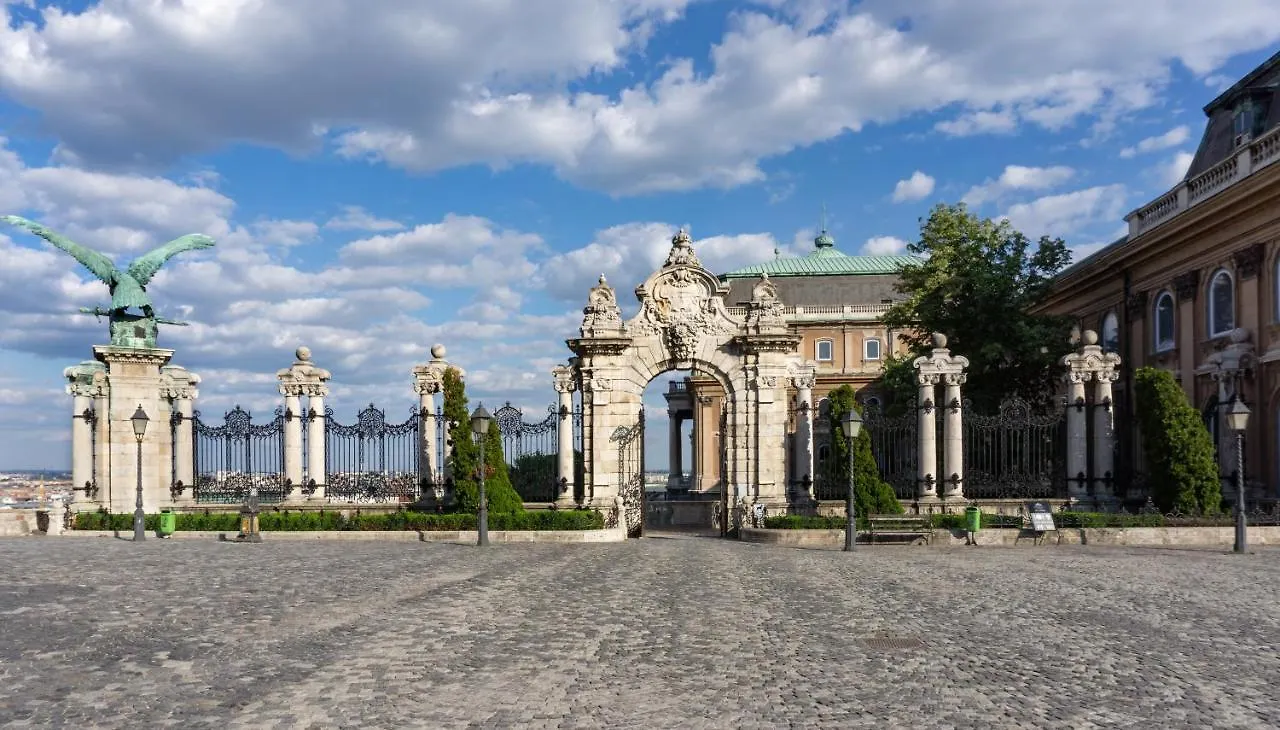 Hotel Monarchy Residence Budapest